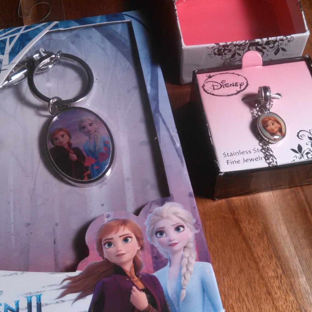 Disney Frozen Princess Anna and Elsa Stainless Steel Pendant Necklace + Keychain